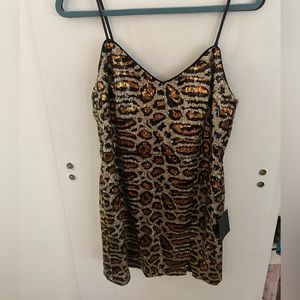 NWT lulu mini party dress size L